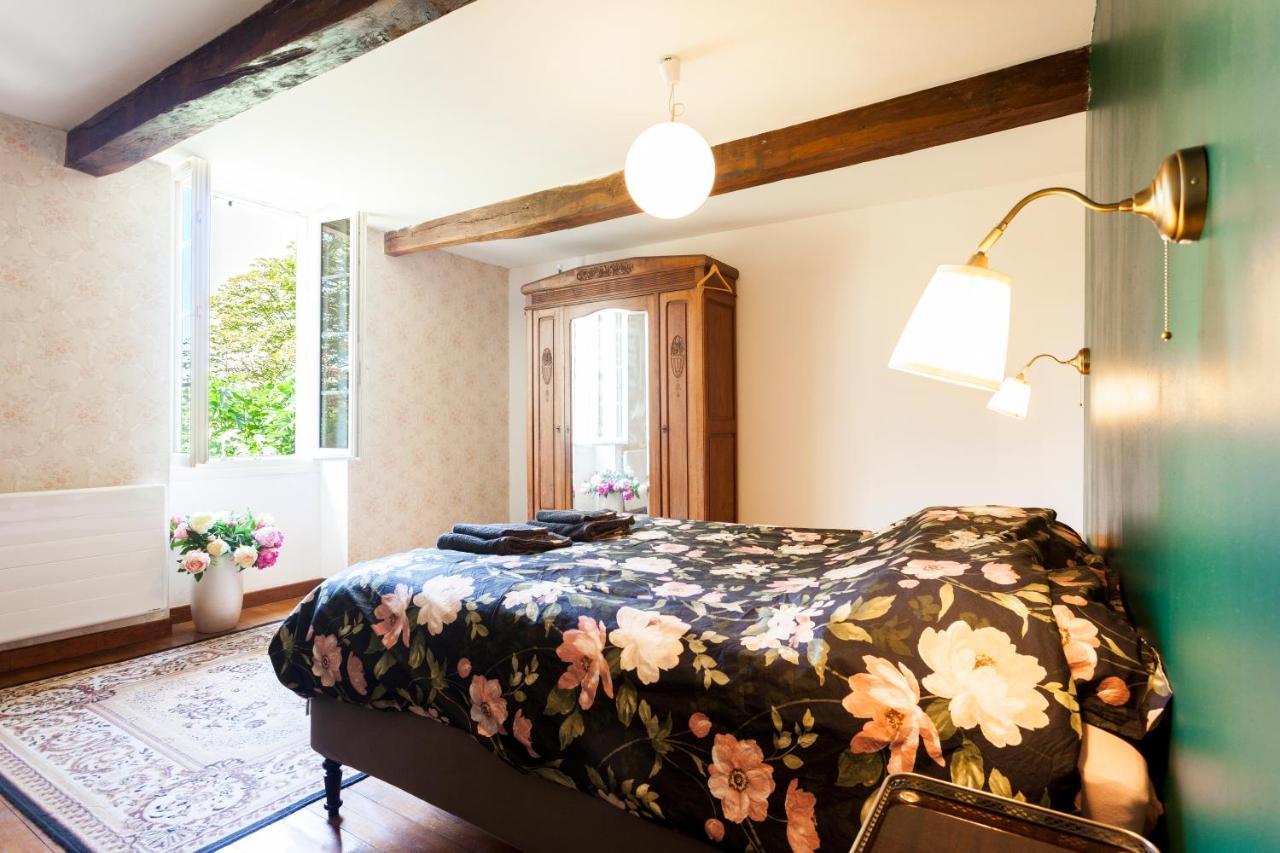B&B Aux Petits Lardons Trie-sur-Baise Luaran gambar